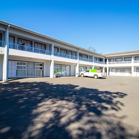 Bayside Hotel Pinetown New Germany Екстериор снимка