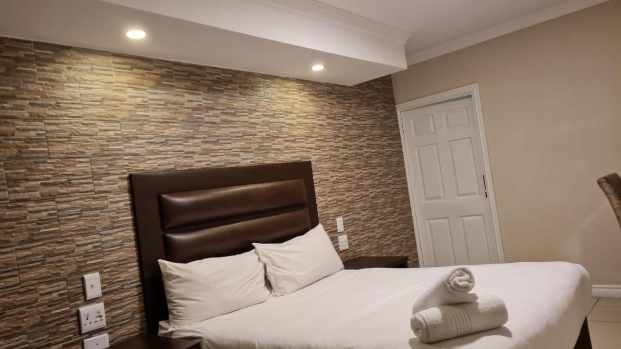 Bayside Hotel Pinetown New Germany Екстериор снимка