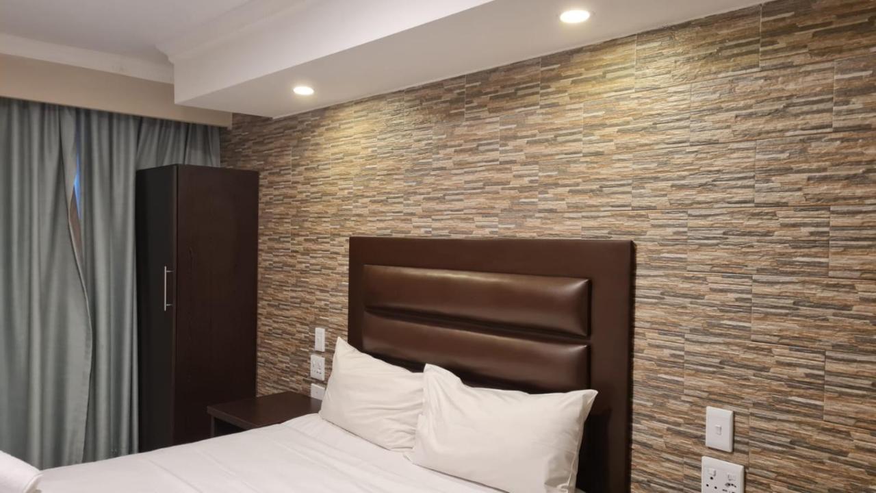Bayside Hotel Pinetown New Germany Екстериор снимка