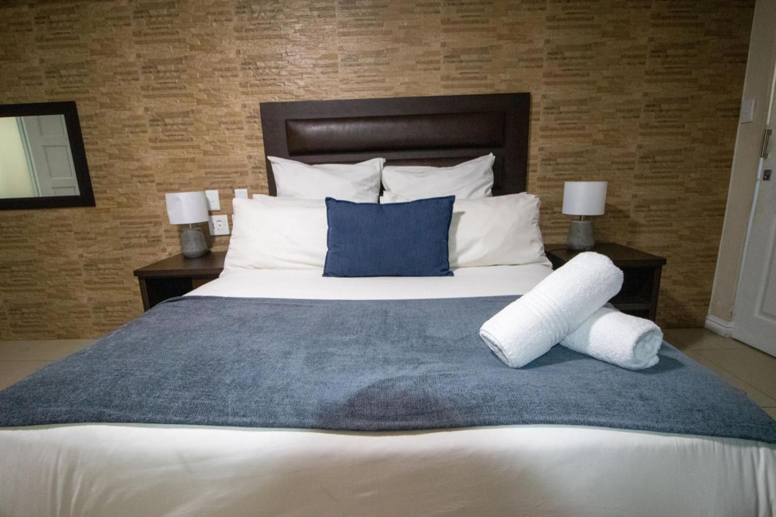 Bayside Hotel Pinetown New Germany Екстериор снимка