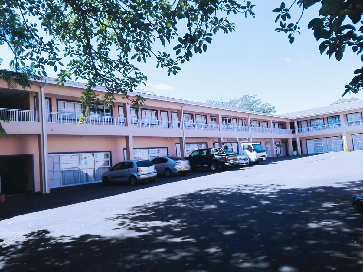 Bayside Hotel Pinetown New Germany Екстериор снимка